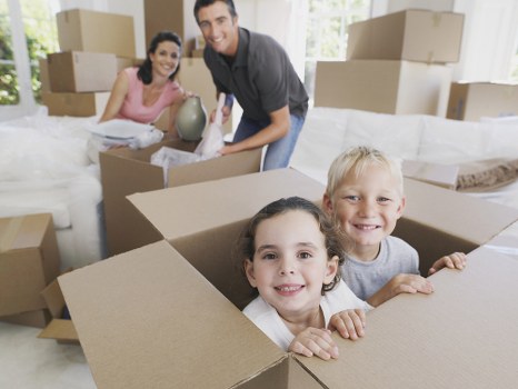 Short-term storage units in Crossness for flexible space needs