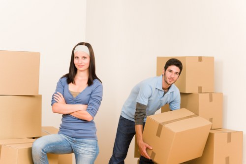 Mobile self storage container delivered in Crossness for convenient packing